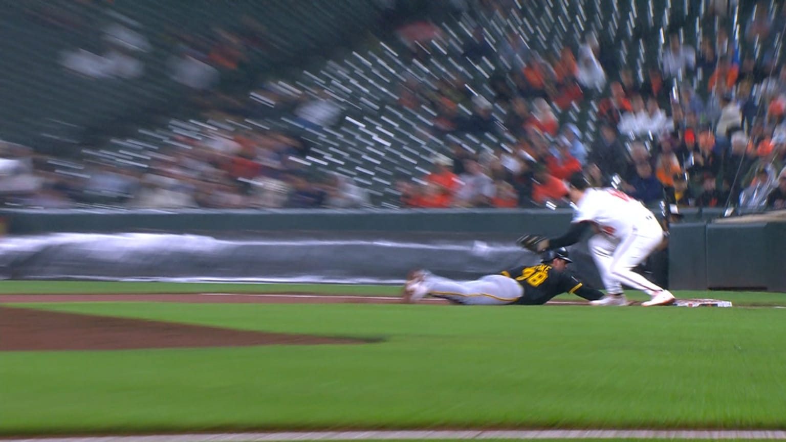 Nick Yorke ruled safe at first after review | 09/10/2025 | Baltimore ...