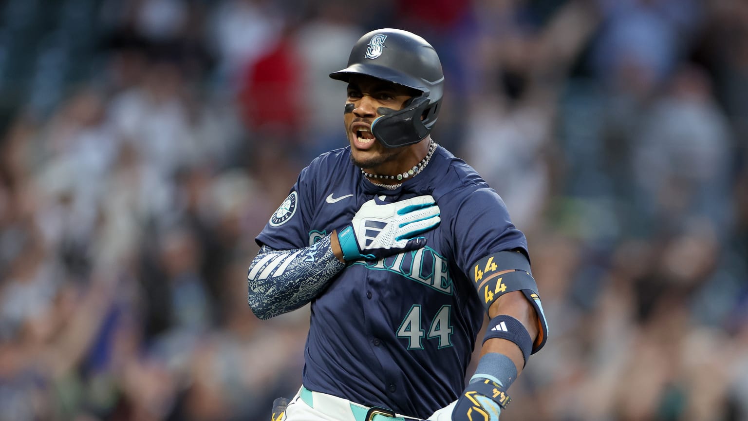 Julio Rodríguez's gametying solo home run (6) 06/13/2024 Seattle