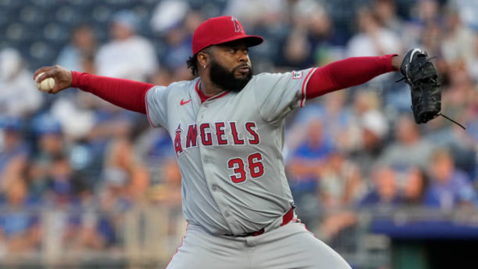 Johnny Cueto's strong start in return to the Majors | 08/21/2024 | MLB.com