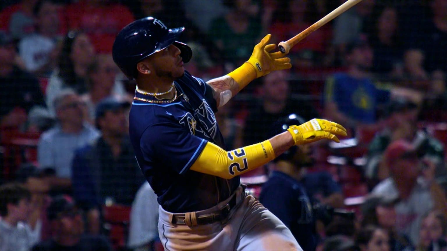 Jose Siri cuts the deficit to one with no-doubter | 08/26/2022 | Tampa