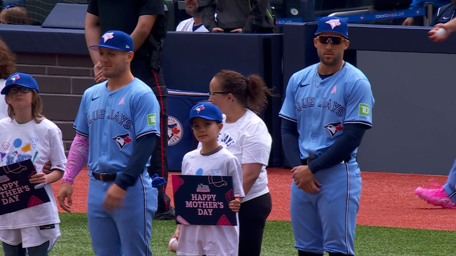 Blue Jays players line up with children and mothers  | 05/12/2024 | Toronto Blue Jays