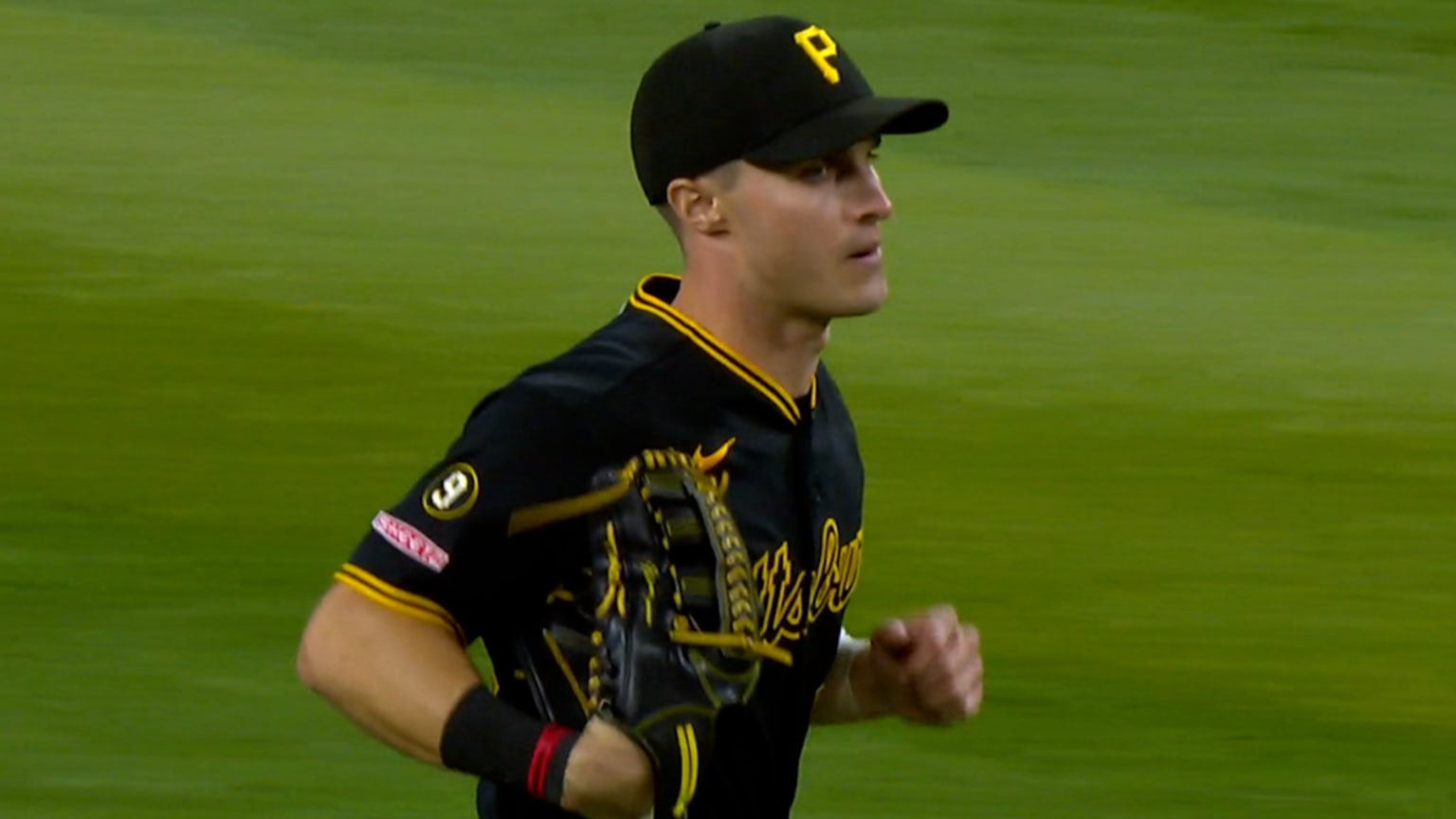 Jake Magnum nabs Gabriel Moreno at second | 05/05/2026 | Pittsburgh Pirates