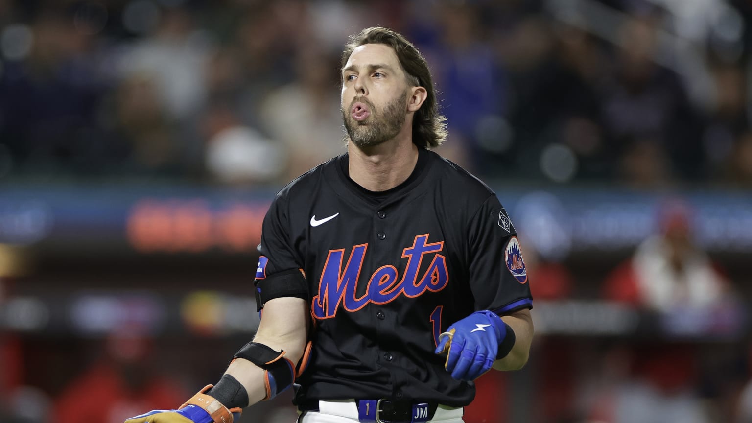 Jeff McNeil leaves game after HBP | 09/06/2024 | New York Mets