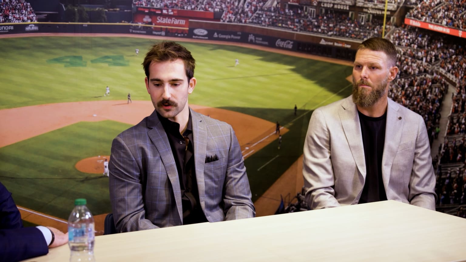 Sit down for a chat with some of the Braves pitchers | 02/02/2026 ...