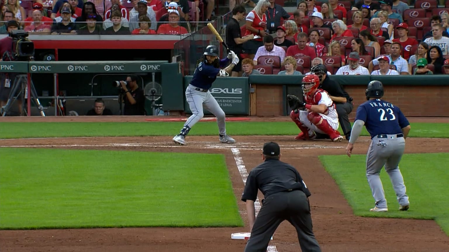 J.P. Crawford crushes three-run homer in the 4th 09/06/2023 Seattle