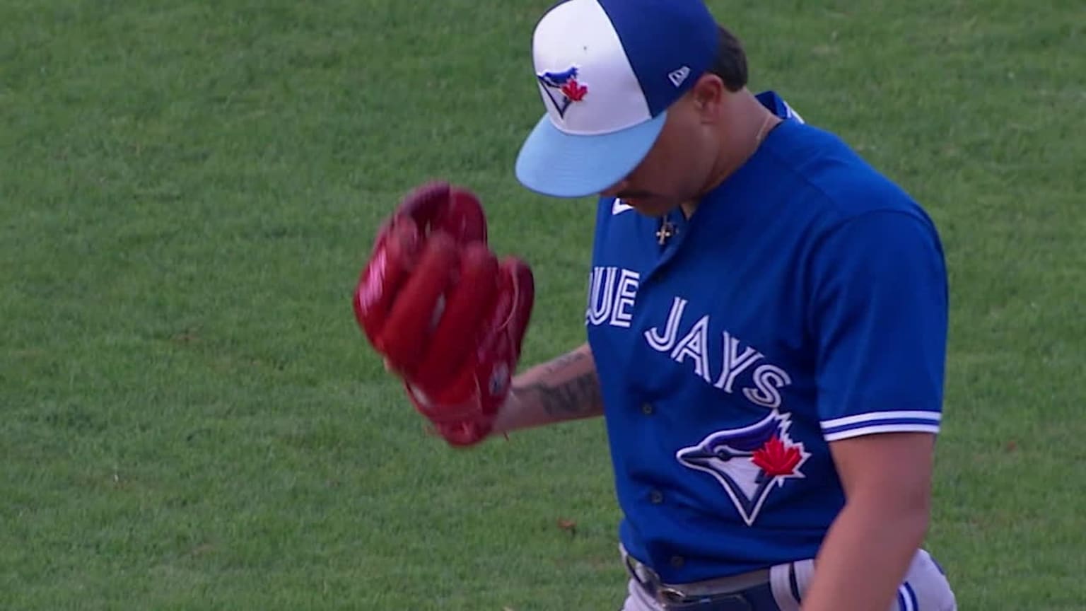Brandon Barriera poncha a Rafael Flores 16/03/2024 Los Blue Jays de