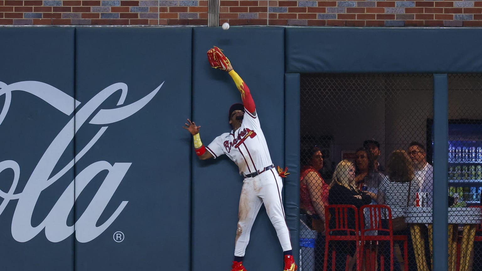 Ronald Acuña Jr.'s leaping catch | 04/28/2026 | Atlanta Braves