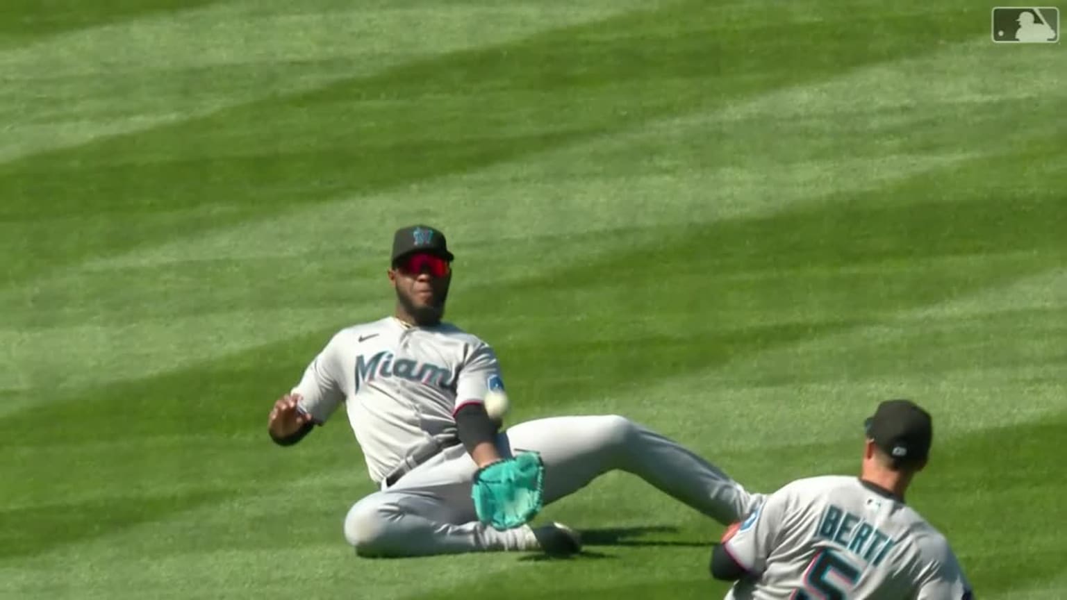 Bryan De La Cruz's sliding catch 04/09/2023 Miami Marlins