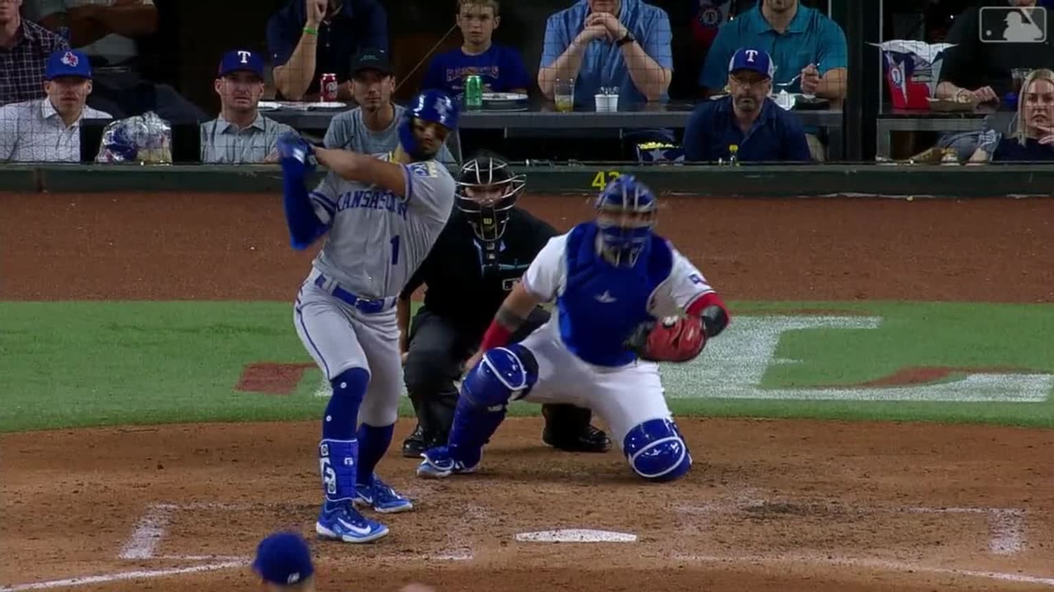 MJ Melendez hits an RBI single to left field | 04/12/2023 | Kansas City ...