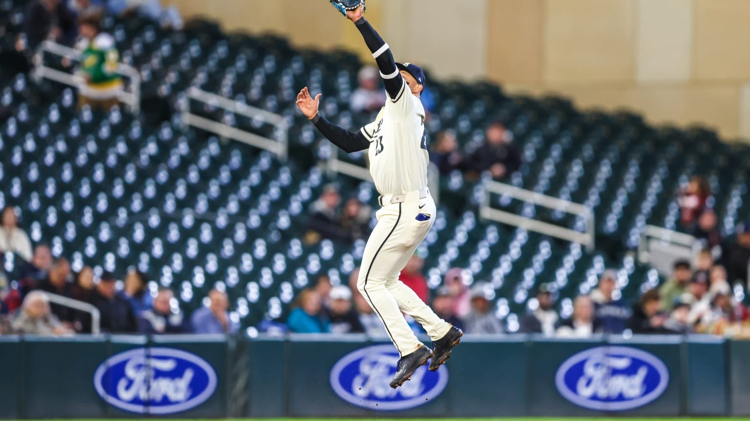 Royce Lewis shines on defense vs. Blue Jays | 04/30/2026 | Minnesota Twins