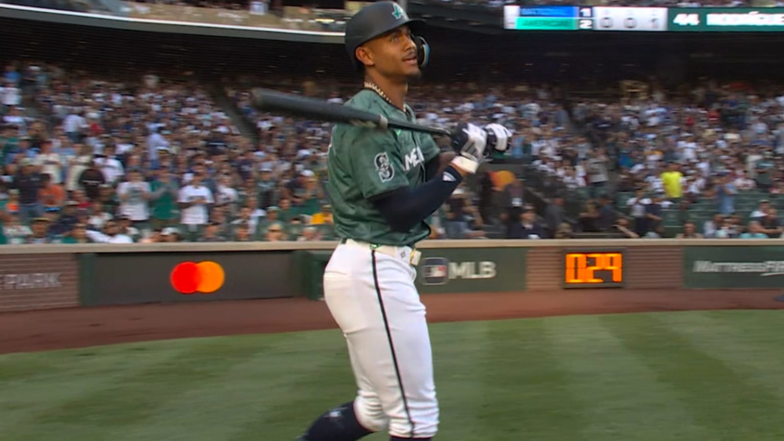 JRod gets a standing ovation 07/11/2023 Seattle Mariners