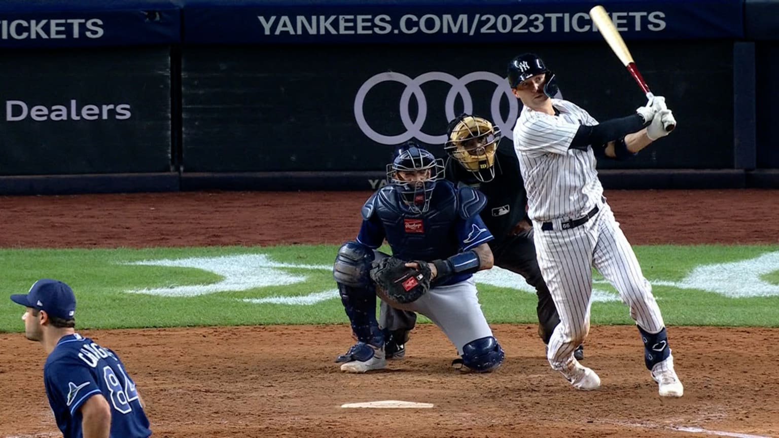Yankees' Kyle Higashioka hits home run off 35 mph eephus pitch