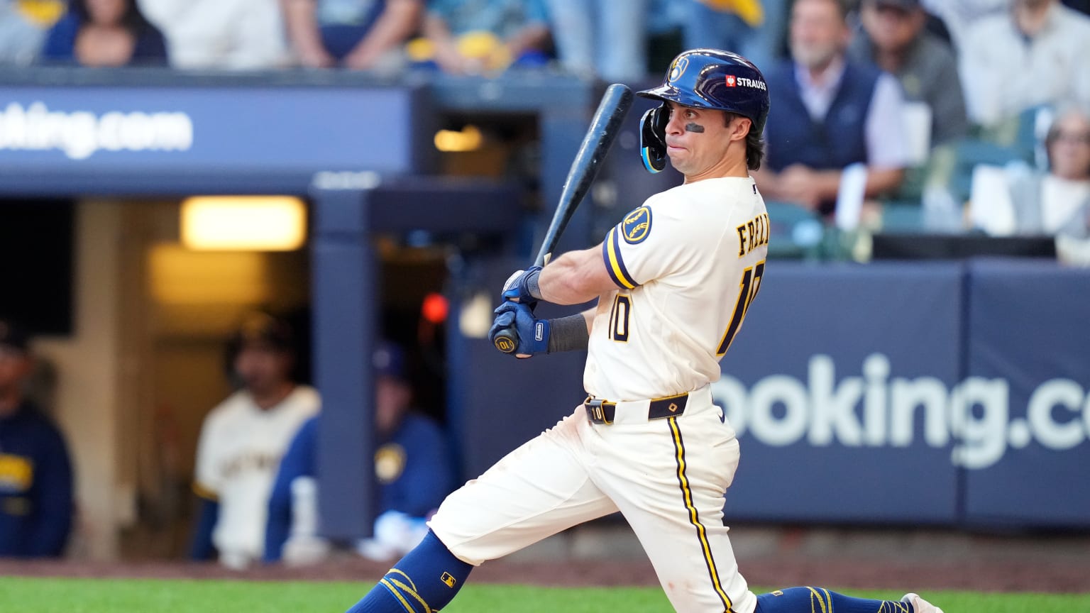 Sal Frelick's RBI single | 10/04/2026 | Milwaukee Brewers