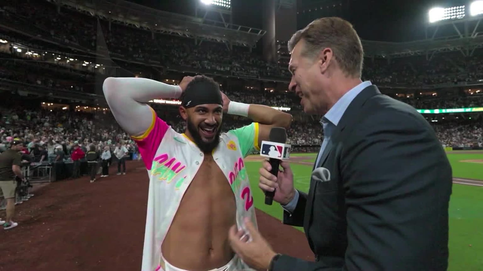 Fernando Tatis Jr. on his walk-off double | 09/20/2024 | San Diego
