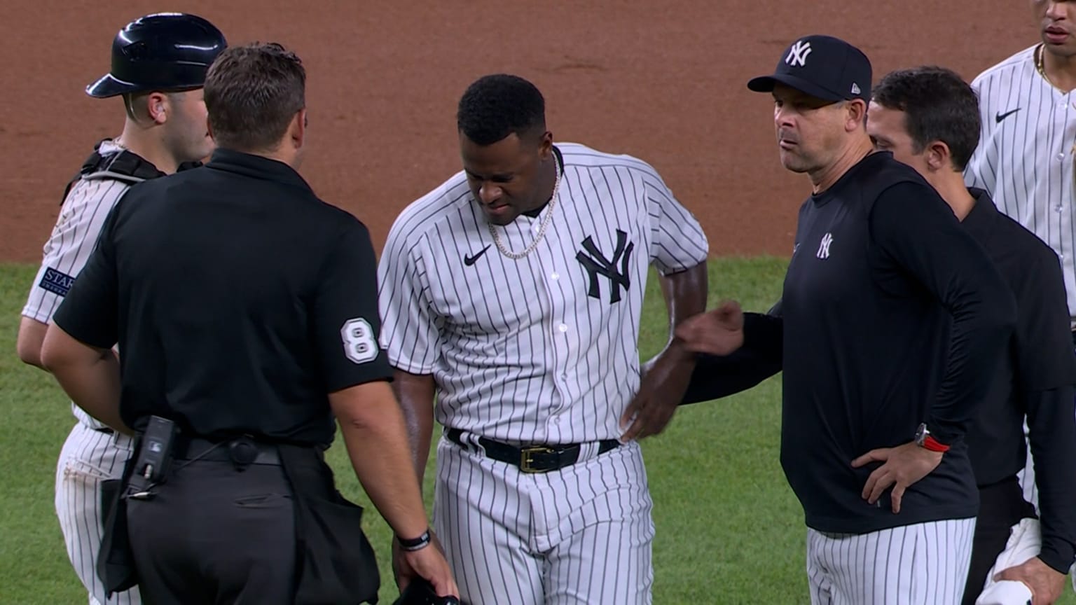 Yankees pitcher Luis Severino exits in 5th inning against Brewers with left  side injury