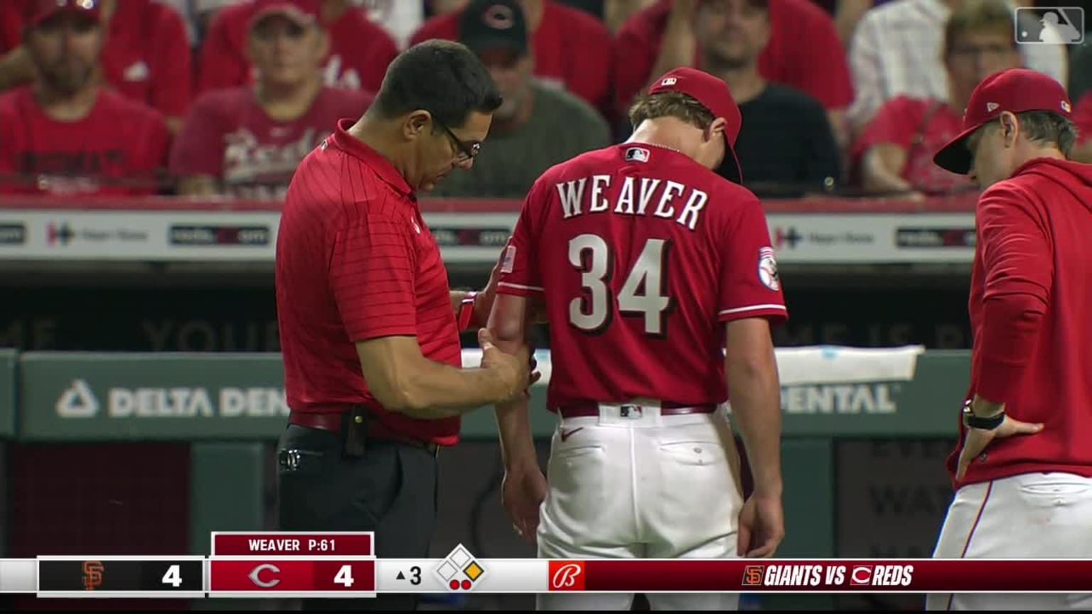 Luke Weaver exits after taking a line drive off arm | 07/18/2023