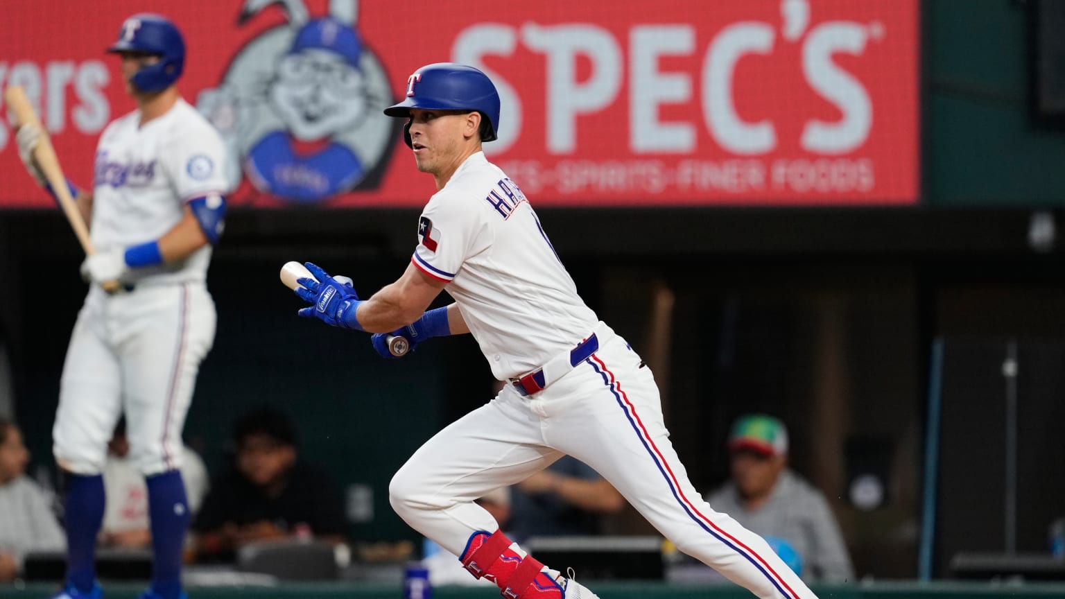 Sam Haggerty impulsa con un sencillo | 29/04/2026 | Los Rangers de Texas