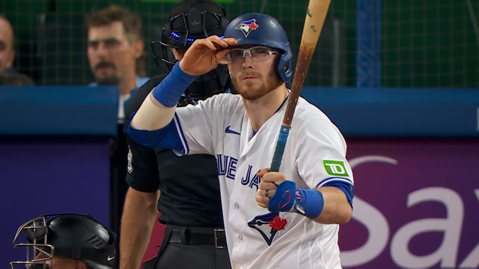 Danny Jansen brings in Whit Merrifield on an error | 07/14/2023 | MLB.com