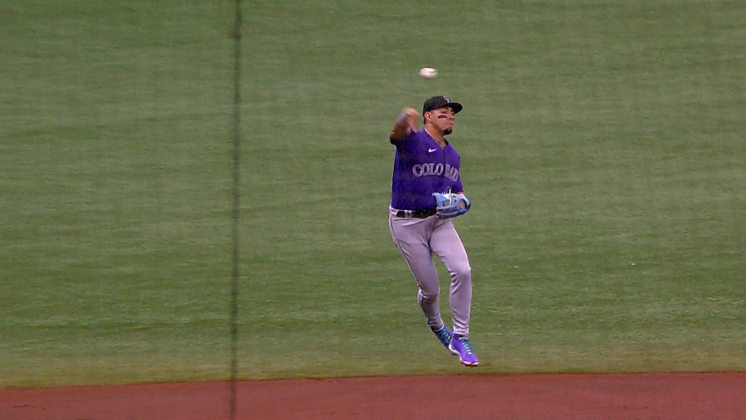 Alan Trejo's catch over the rail, 07/24/2023