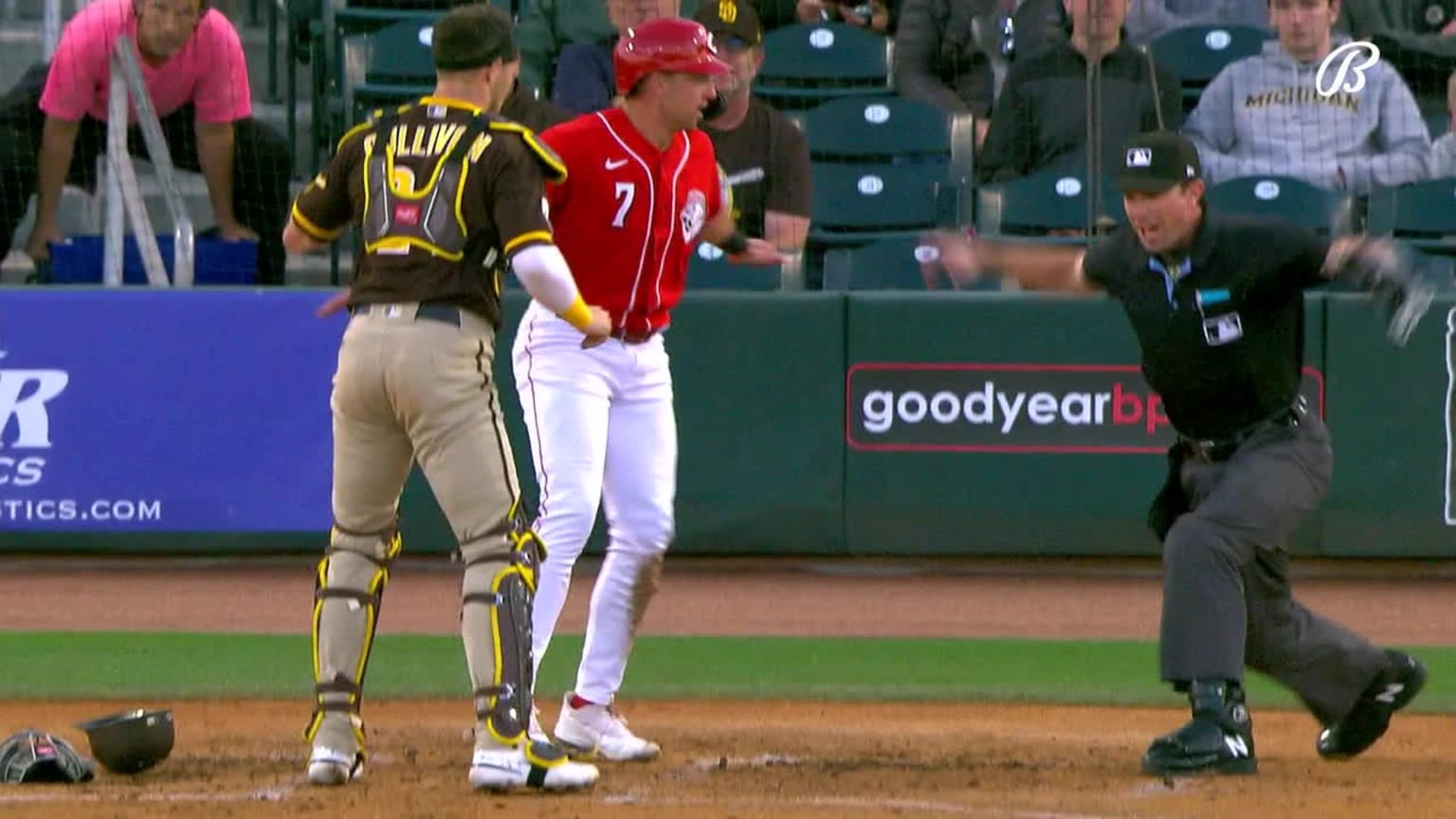 Reds score on a double steal in the 2nd inning 03/22/2023