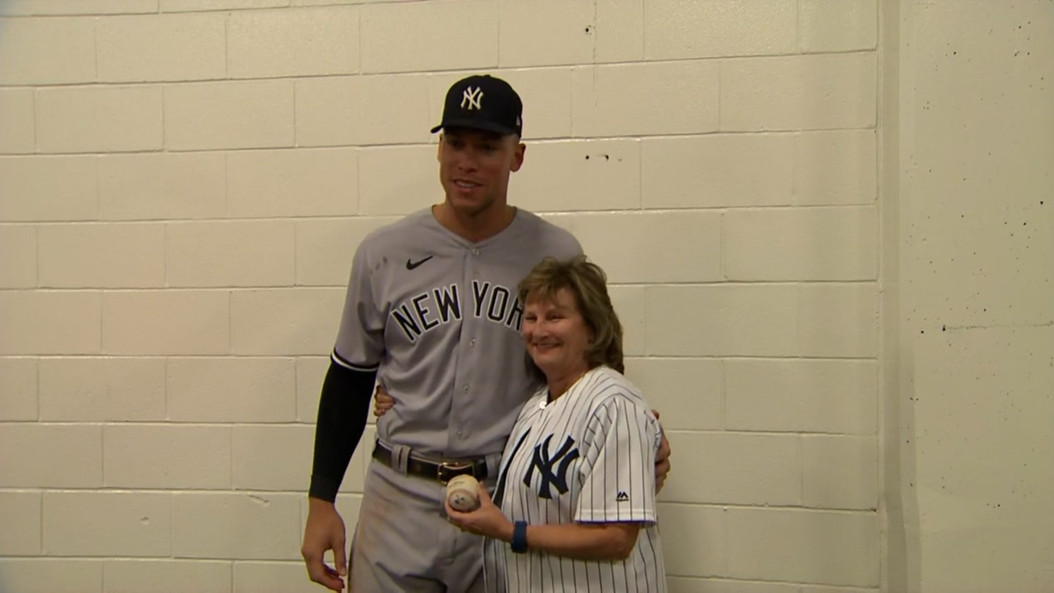 Aaron Judge with his mom postgame 09/28/2022 New York Yankees