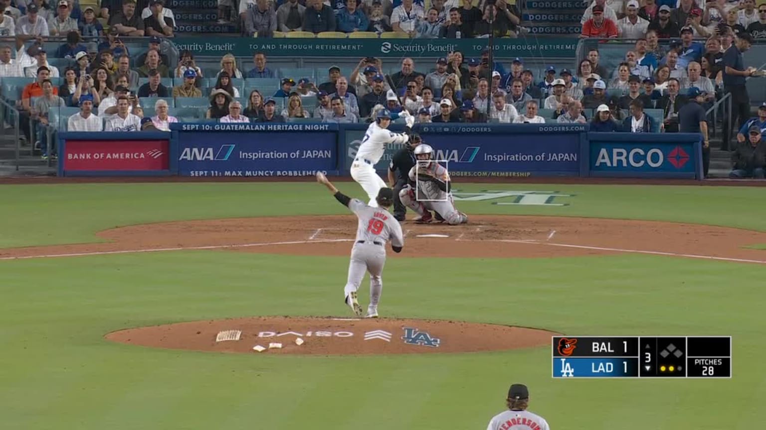 Shohei Ohtani's 3rd inning single | 08/27/2024 | Los Angeles Dodgers