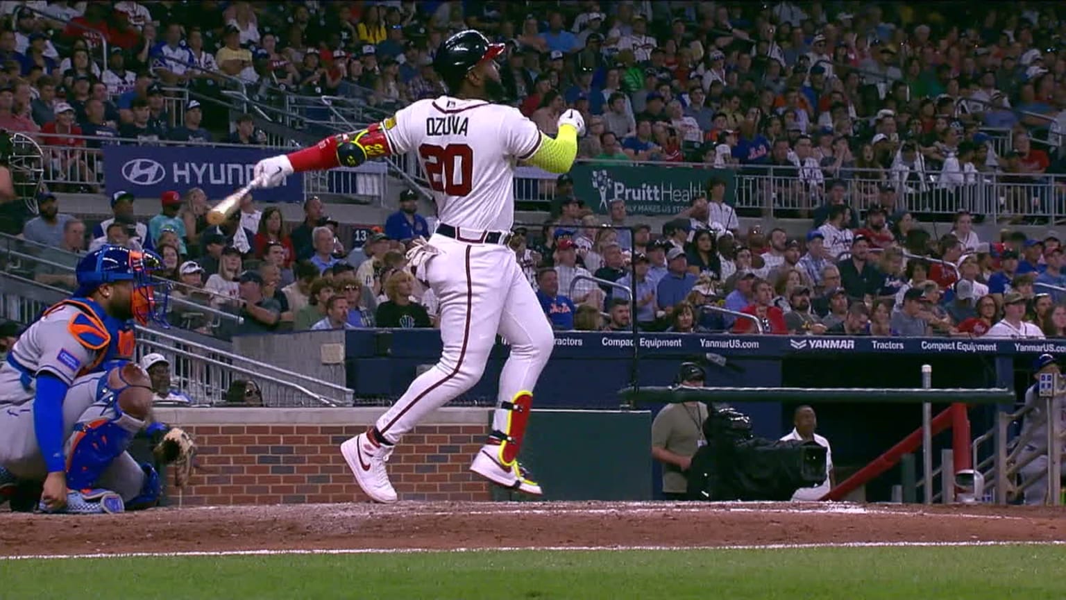 Marcell Ozuna's solo home run, 04/12/2022