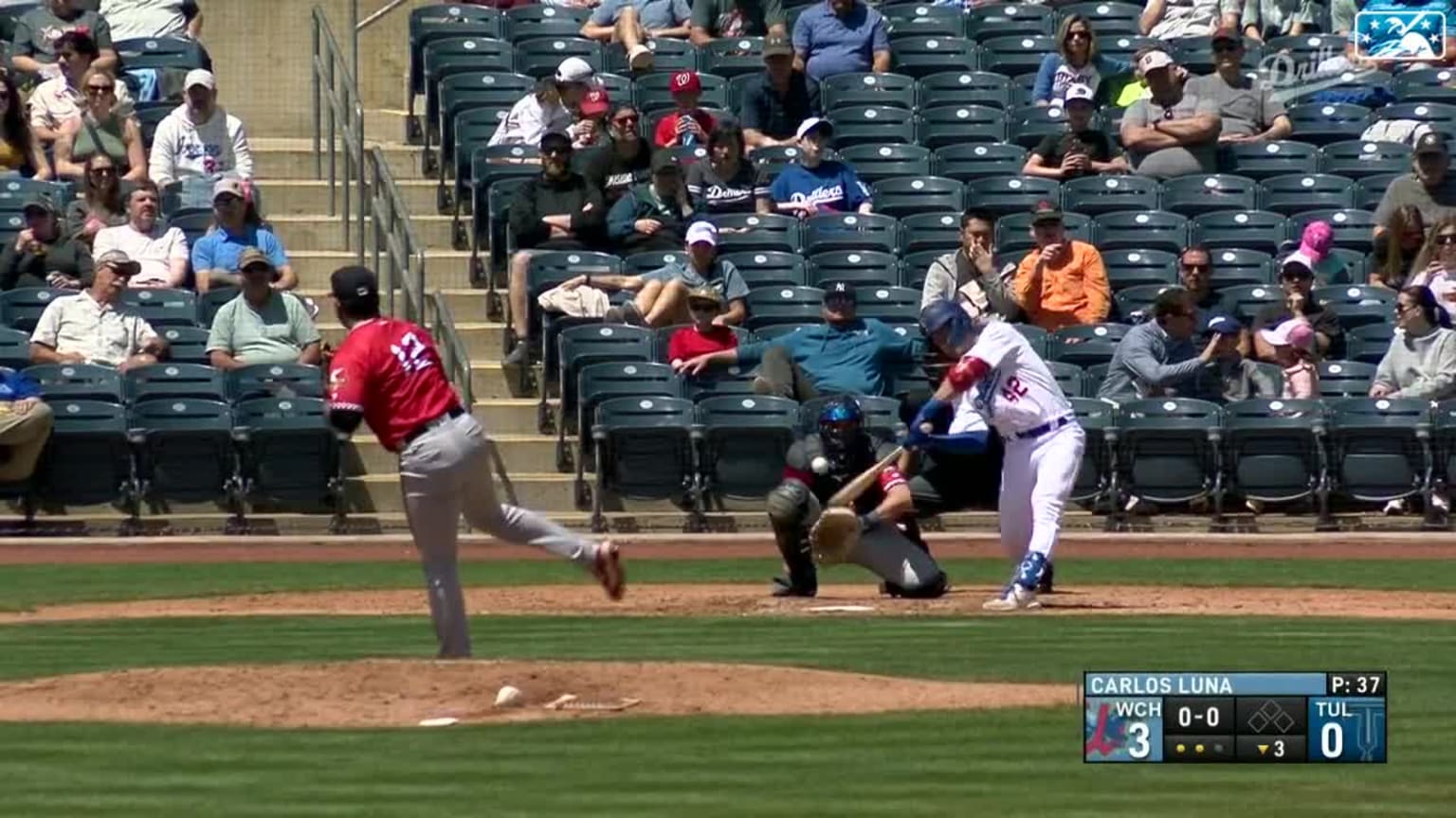 Jonny DeLuca's 1st homer of 2023, 04/07/2023