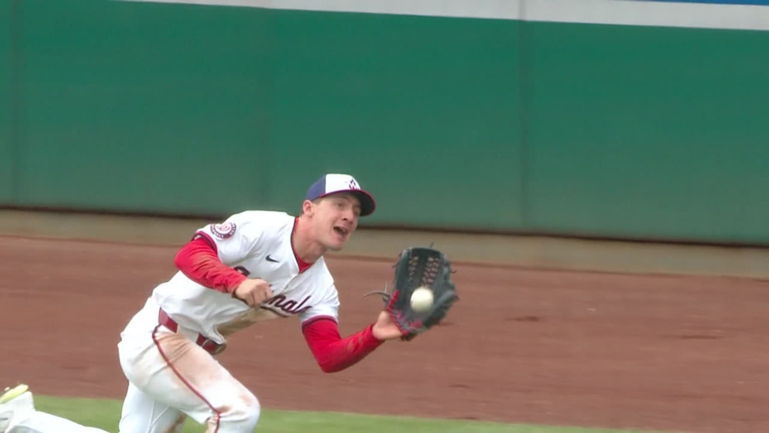 Jacob Young turns diving catch into a double play | 04/25/2024 | Washington Nationals