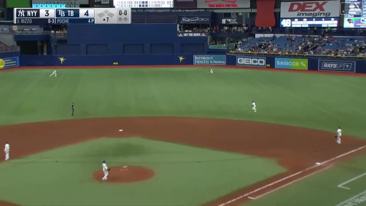 Rizzo flies out against four outfielders 06/22/2022