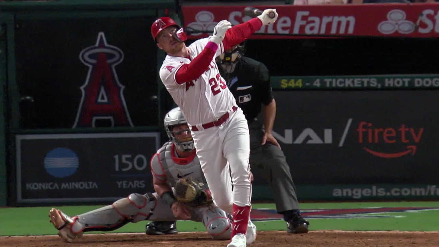 Angels News: Brandon Drury Hits Game-Winning Homer, Urges Team To Keep  Fighting - Angels Nation