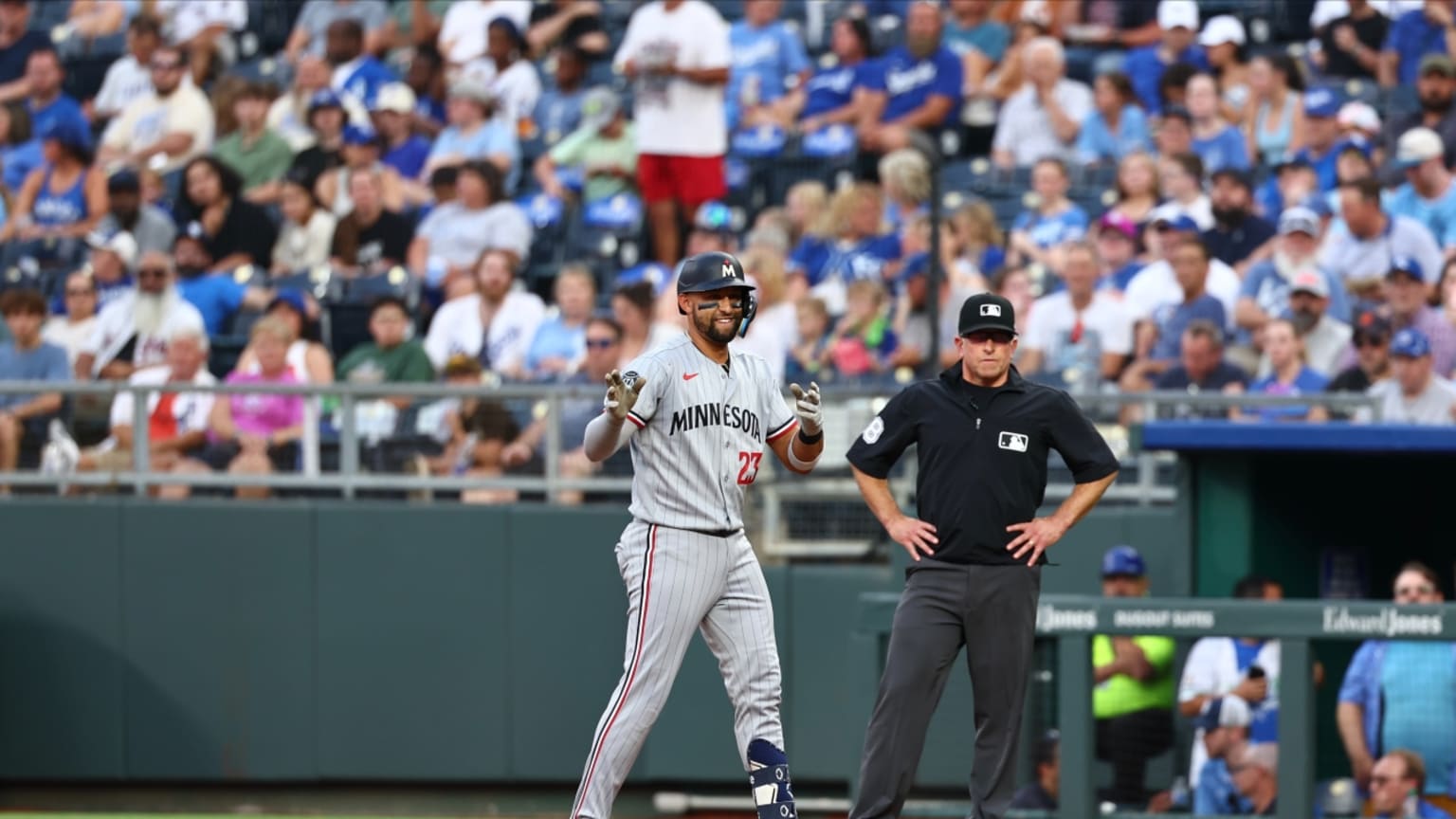 Royce Lewis goes 4-4 with a double against the Royals
