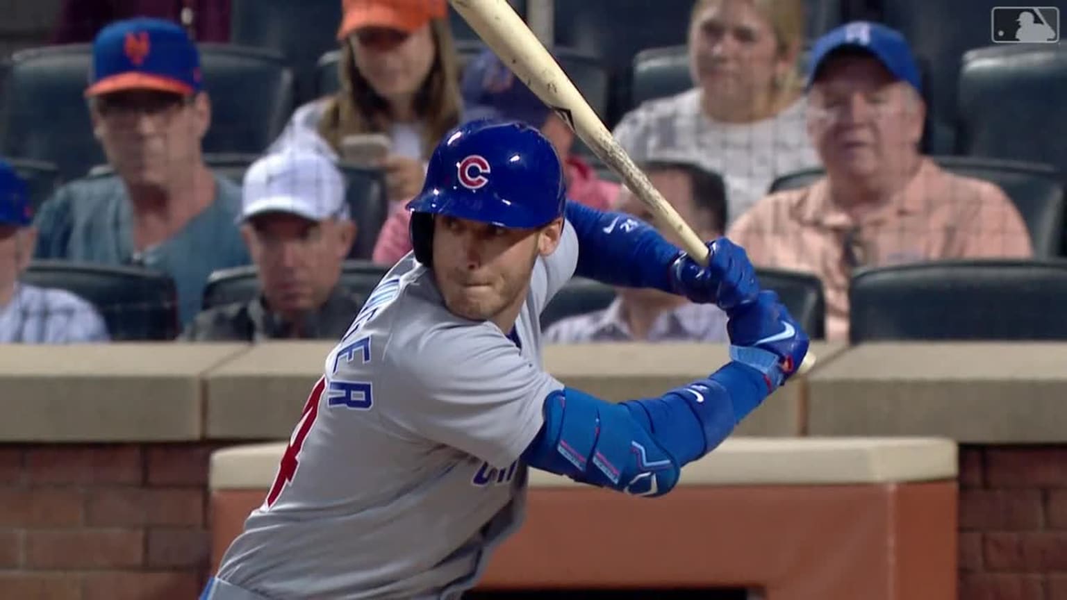 Cody Bellinger launches a solo home run to right 08/08/2023 Chicago