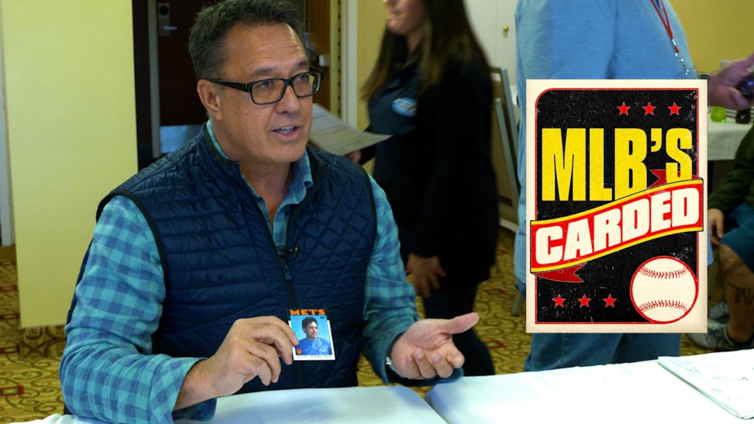 MLB's Carded Ron Darling hits a card show 03/06/2024