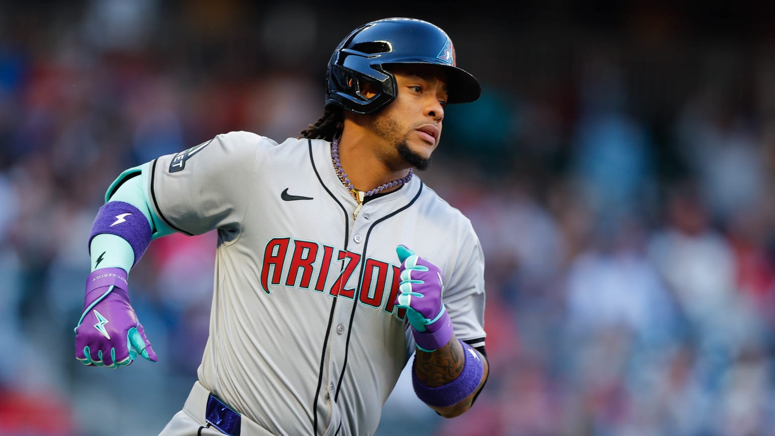 Ketel Marte bateando con Arizona Diamondbacks