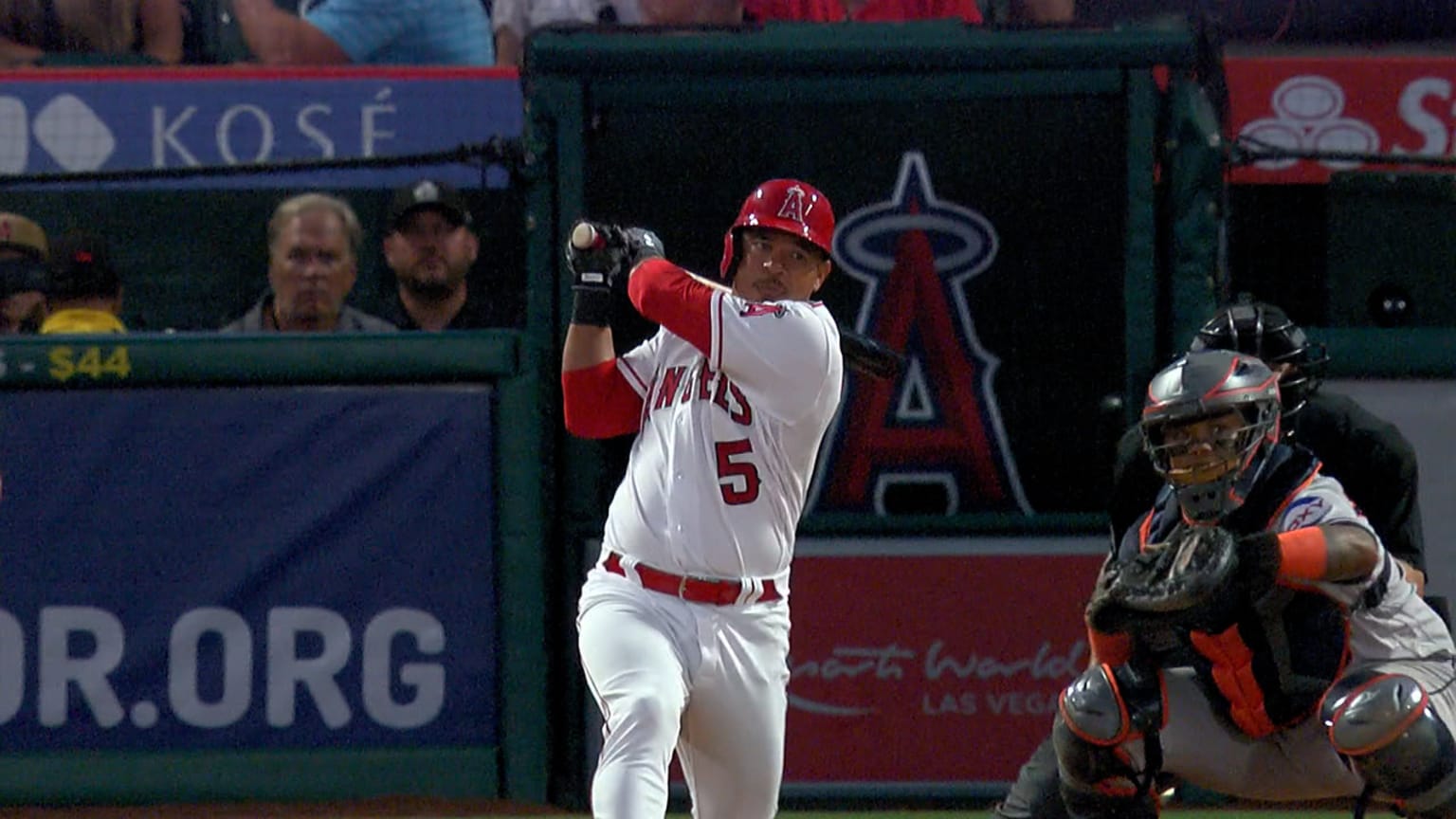 Eduardo Escobar smacks an RBI single into left field | 07/14/2023 | Los ...