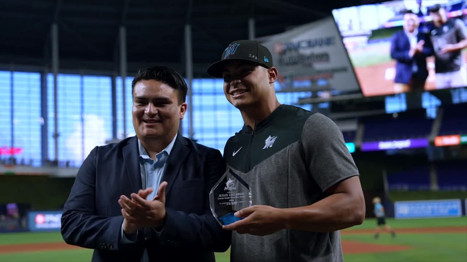 The Marlins receive their BBWAA Awards 09/19/2023