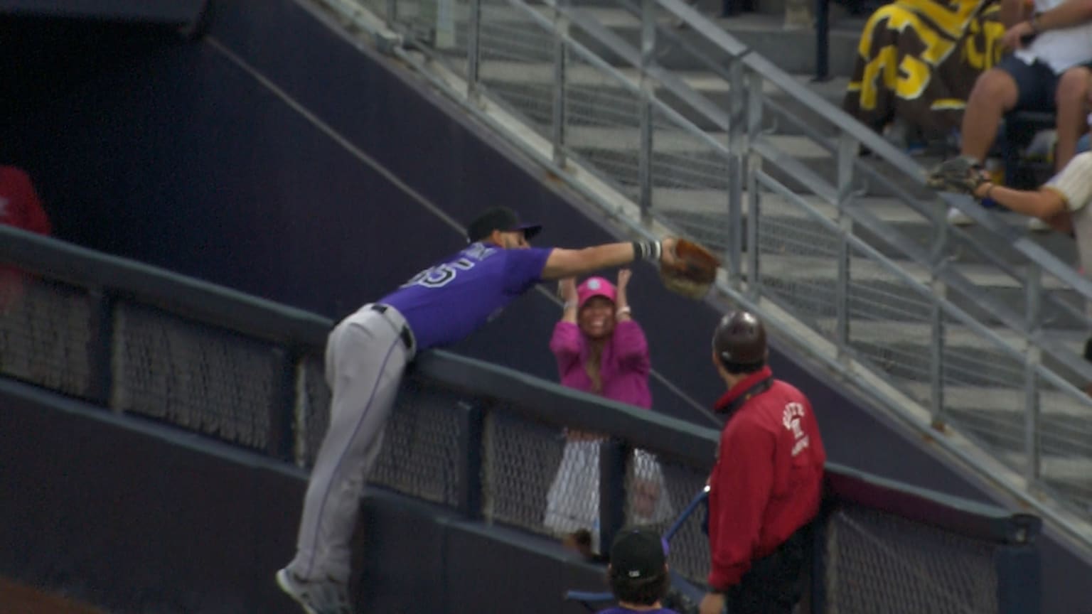 Nick Martini's remarkable catch over the railing | 04/11/2025 ...