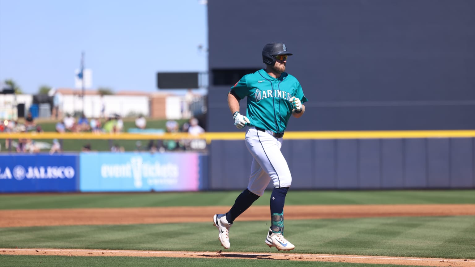 Luke Raley produce 3 carreras con un jonrón | 18/03/2026 | Los Mariners ...