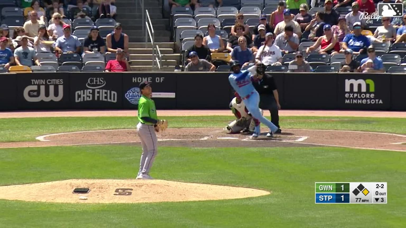 Yunior Severino hits an RBI double 07/07/2024