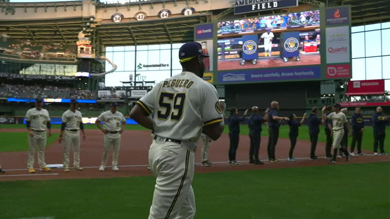 The Brewers' starting lineup 10/03/2023 Milwaukee Brewers