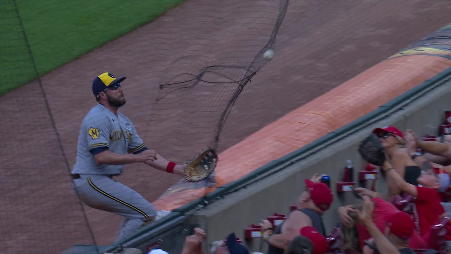 Darin Ruf leavis the game in the bottom of the 3rd 06/02/2023