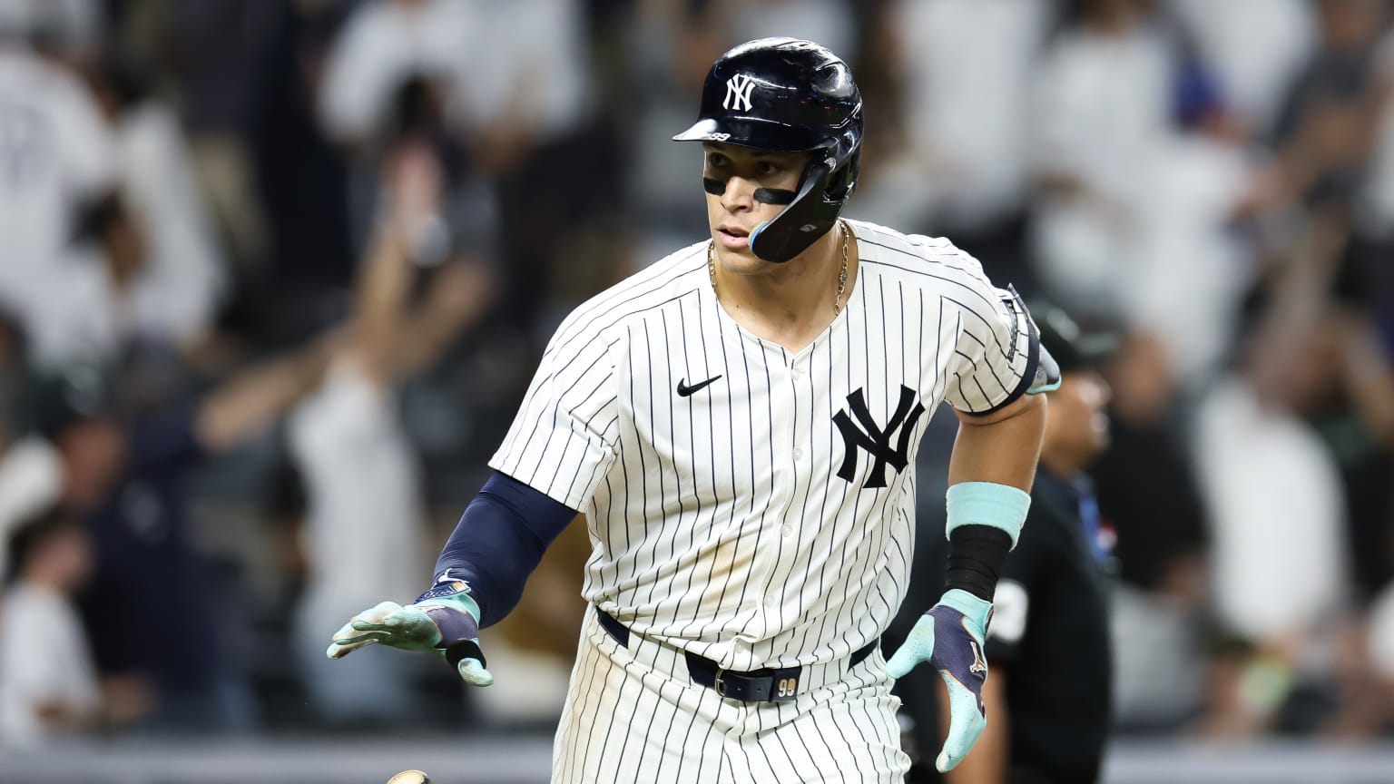 Aaron Judge demolishes a solo homer (24) | 06/09/2024 | MLB.com