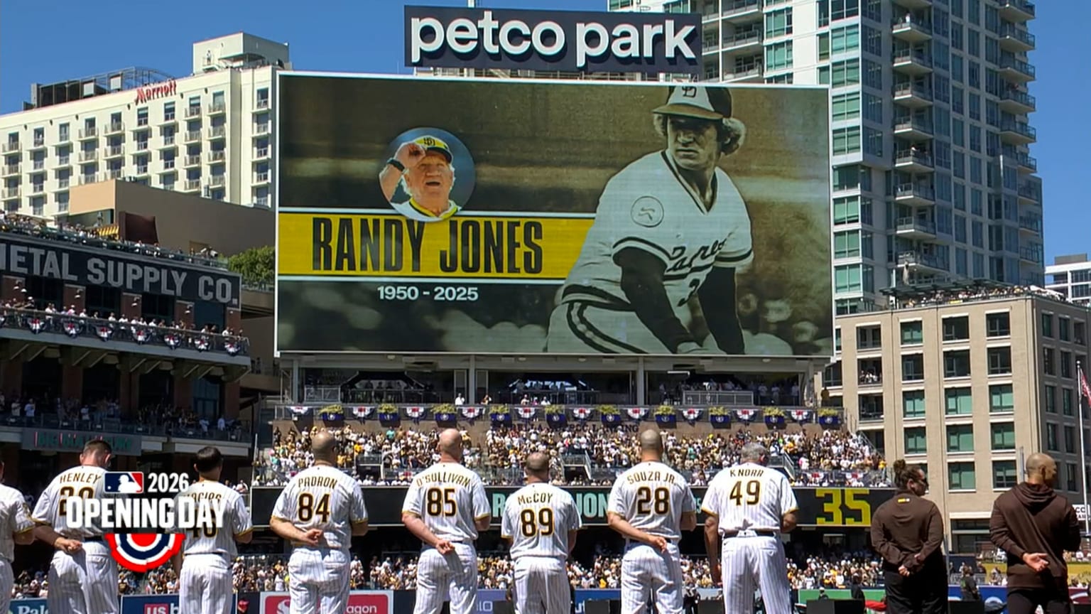 Padres pay tribute to Randy Jones on Opening Day | 03/26/2026 | MLB.com
