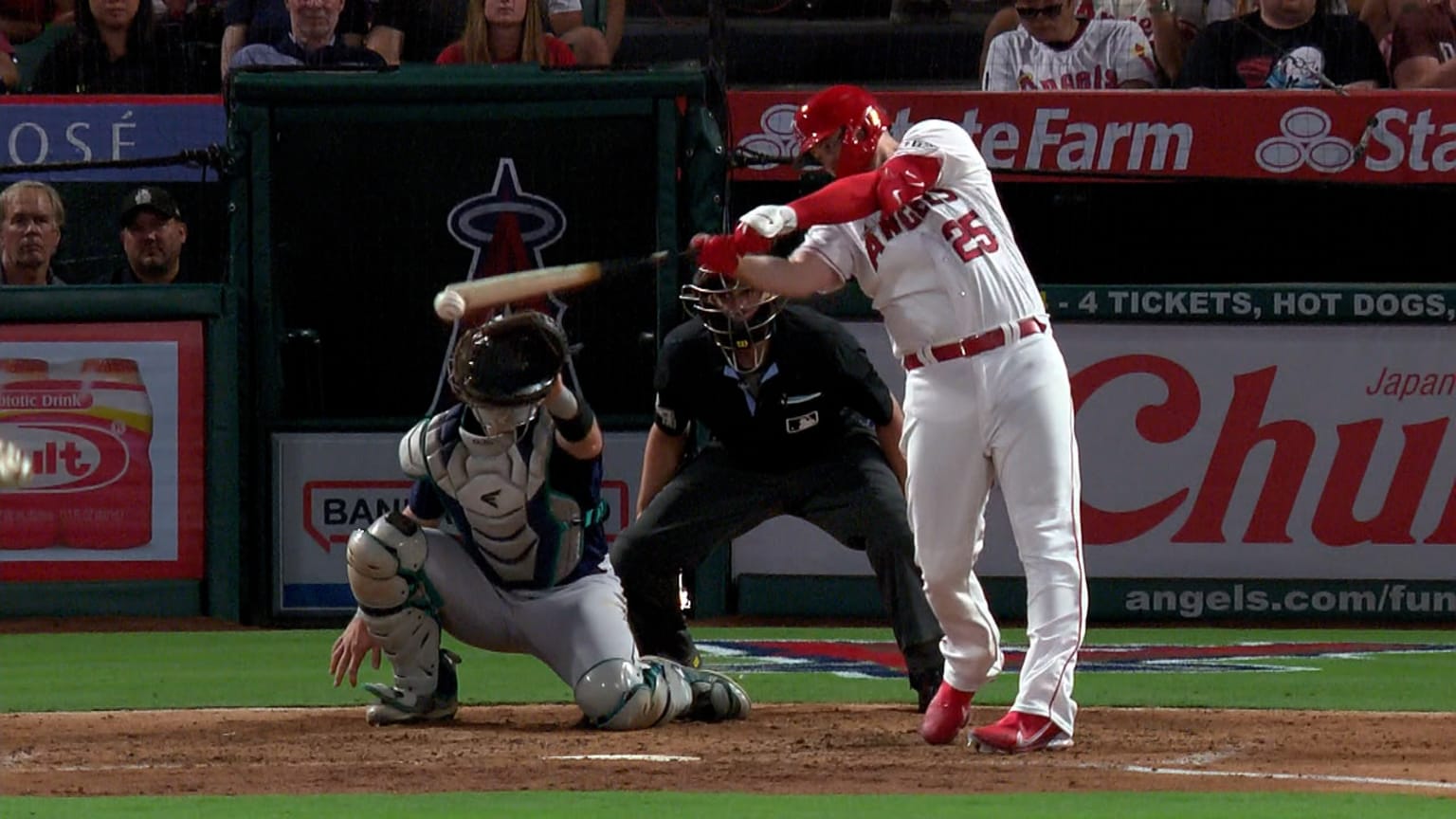 C.J. Cron hits an RBI single in the bottom of the 6th | 08/03/2023 ...