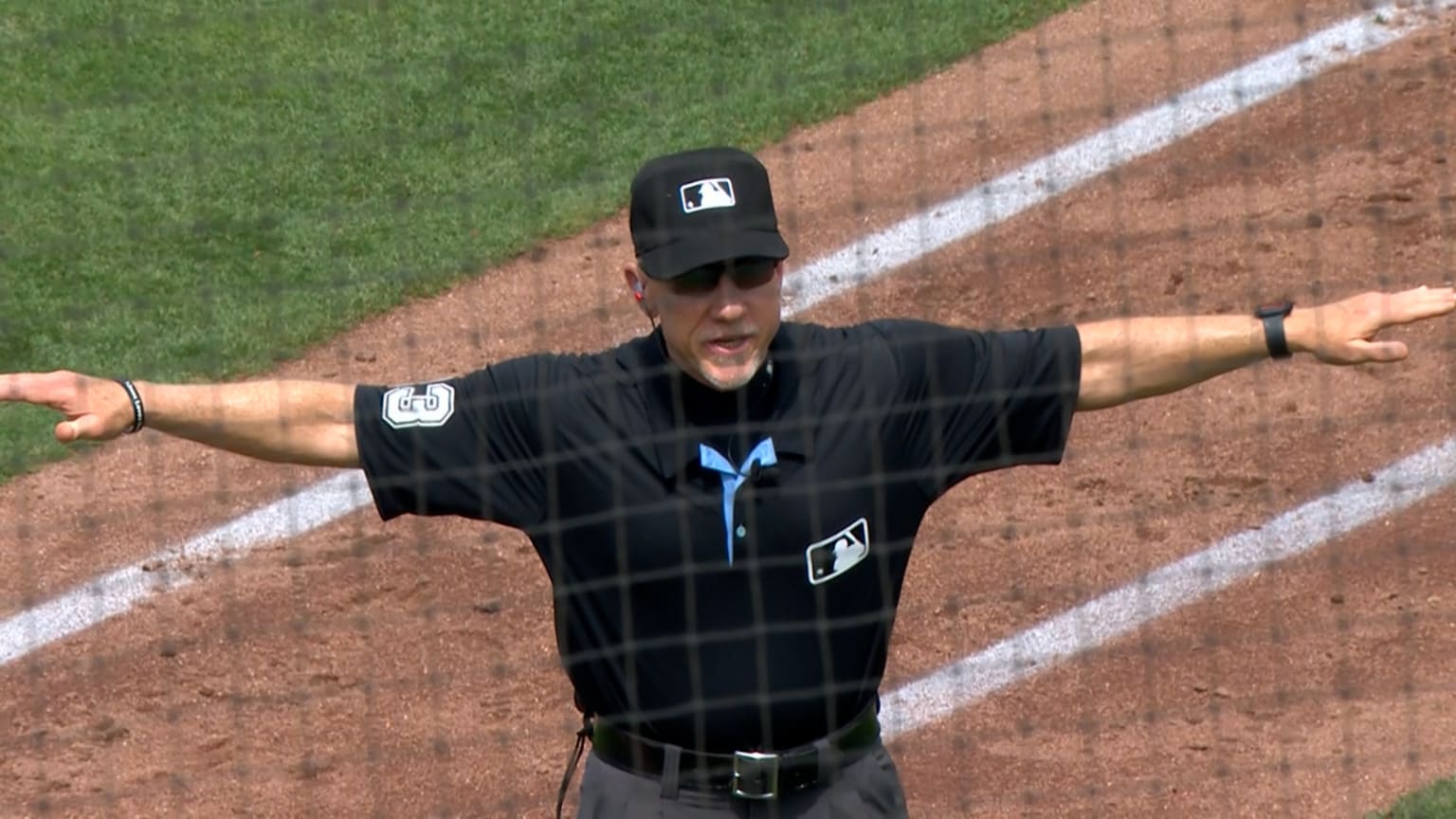 Max Muncy safe at first after review | 06/08/2025 | Athletics