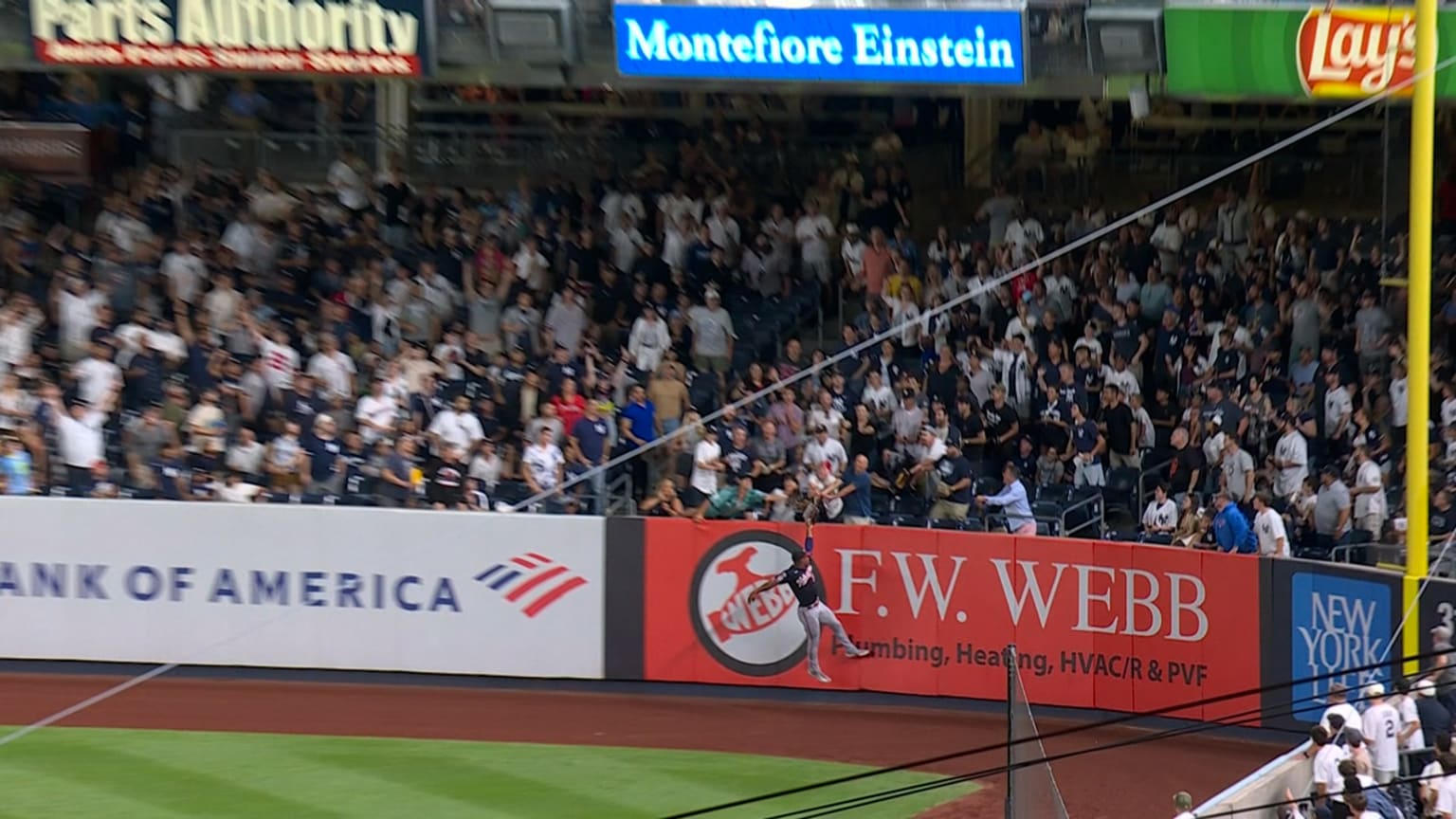 Stone Garrett exits due to injury | 08/23/2023 | Washington Nationals