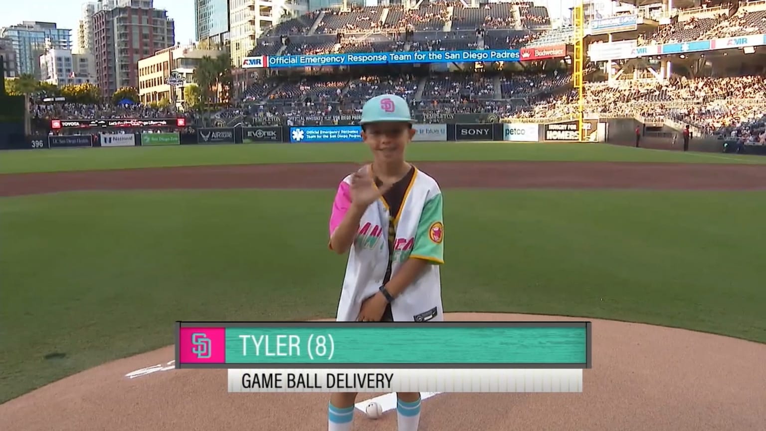 8/18/23 Game Ball Delivery 08/18/2023 San Diego Padres