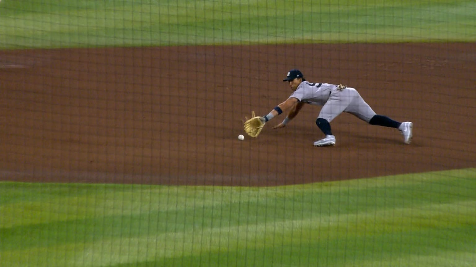 Oswaldo Cabrera's diving stop 04/02/2024 New York Yankees