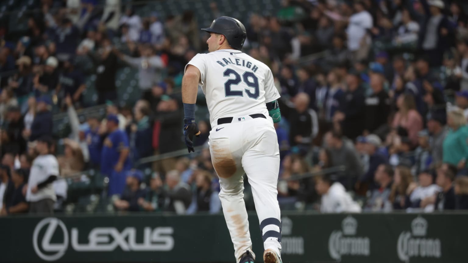 Cal Raleigh's RBI single | 05/13/2024 | Seattle Mariners